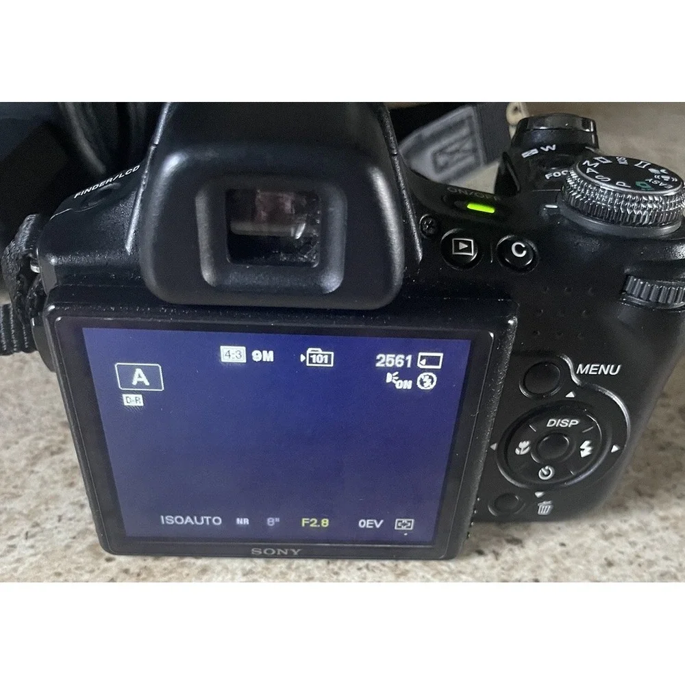 PARTS ONLY ‼️ SONY‎ CYBERSHOT DSC-HX1 DIGITAL CAMERA 9.1 MEGAPIXEL 20 ZOOM READ